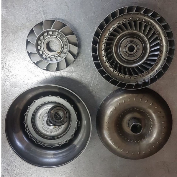 Reconditioned MercedesBenz Torque Converters Enduro Gearbox Centre